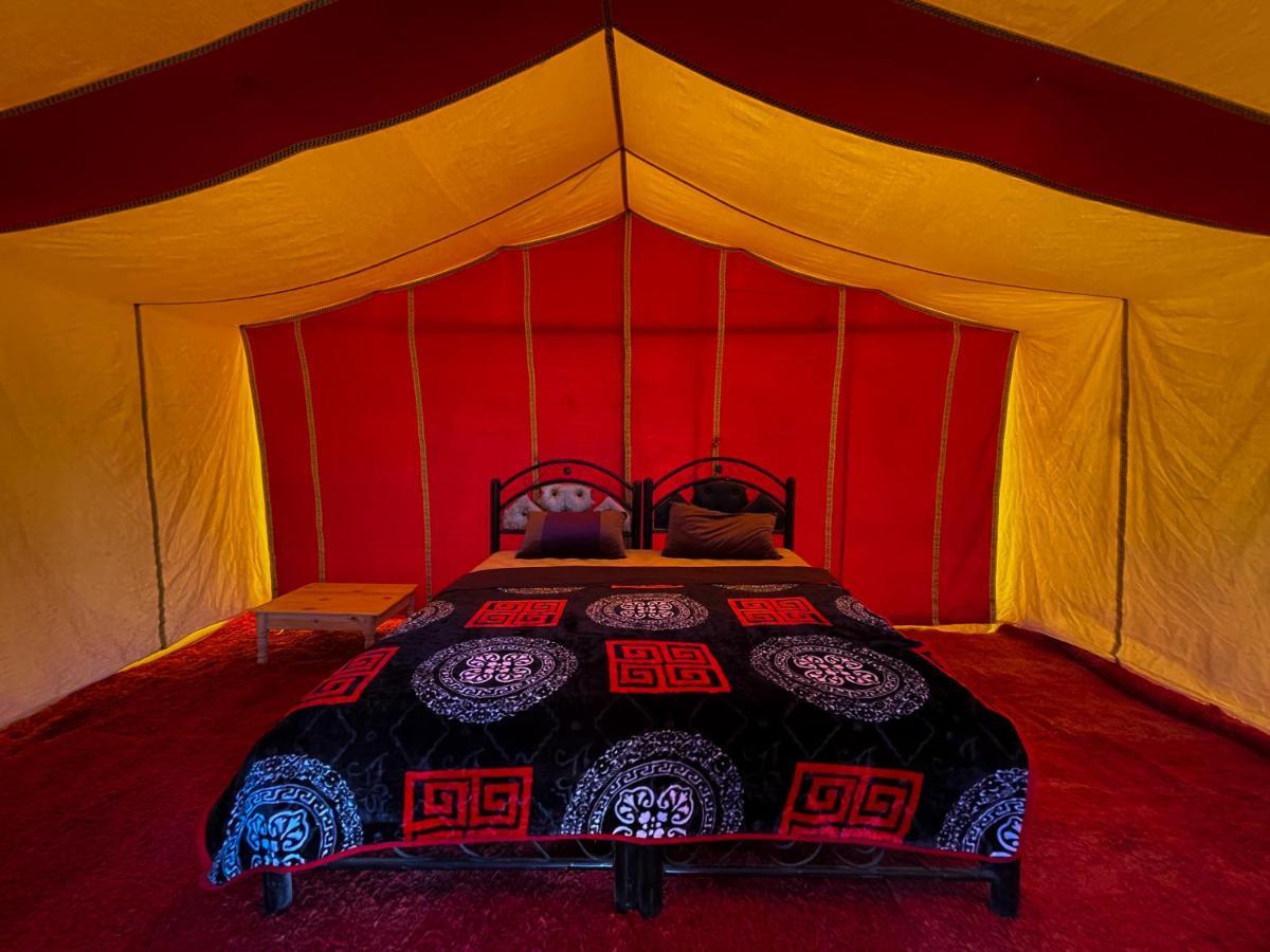 Bivouac Les Nomades & Foum Zguid To Chegaga Tours Hotel ภายนอก รูปภาพ