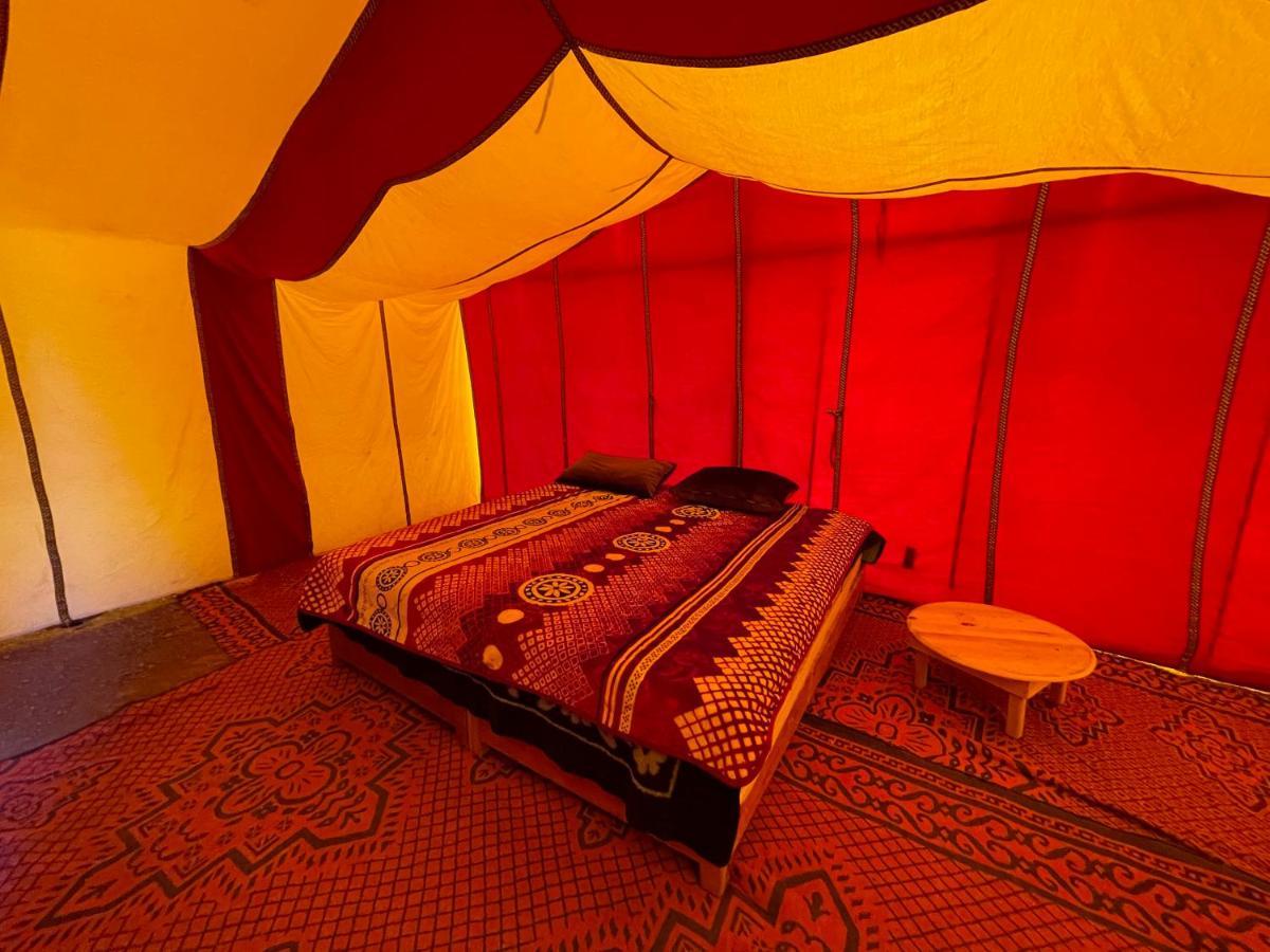 Bivouac Les Nomades & Foum Zguid To Chegaga Tours Hotel ภายนอก รูปภาพ