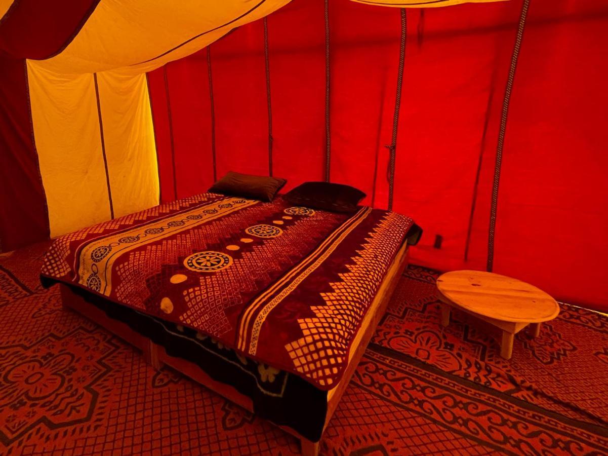 Bivouac Les Nomades & Foum Zguid To Chegaga Tours Hotel ภายนอก รูปภาพ