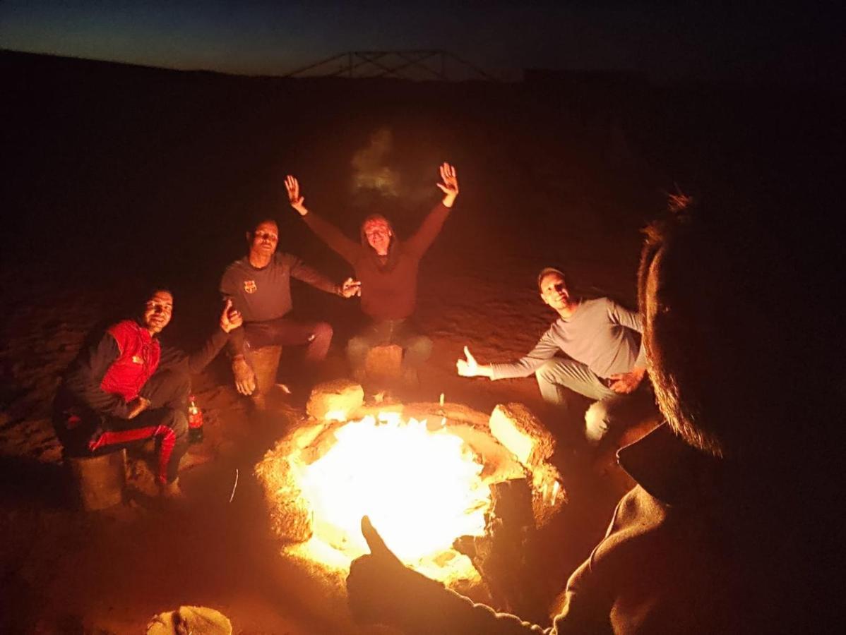 Bivouac Les Nomades & Foum Zguid To Chegaga Tours Hotel ภายนอก รูปภาพ