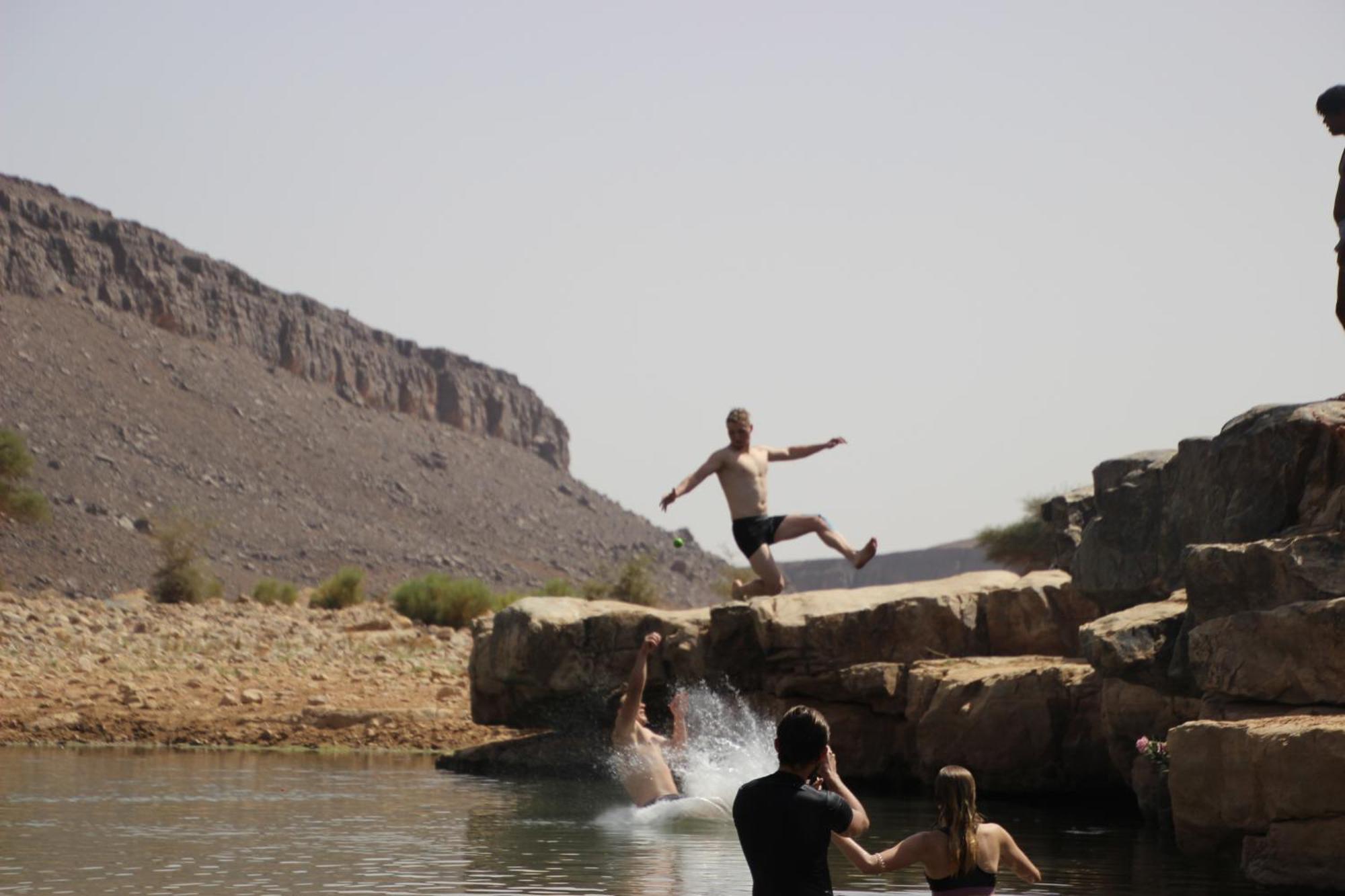 Bivouac Les Nomades & Foum Zguid To Chegaga Tours Hotel ภายนอก รูปภาพ